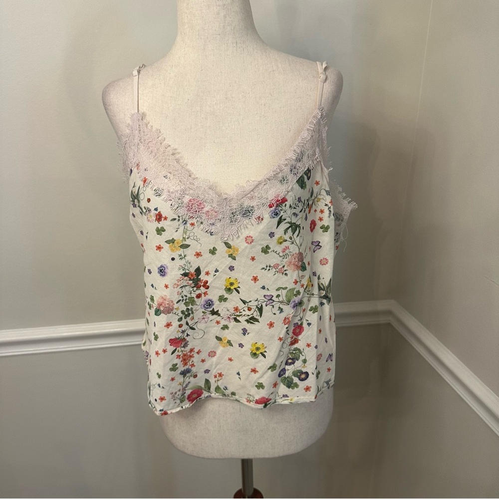 Only hearts floral cami and shorts set- Size large